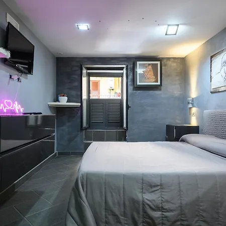 Apartament Fox In The Port Neapol